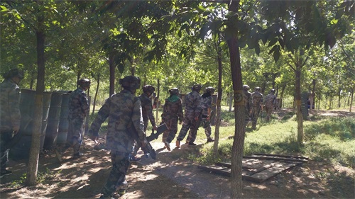 “團結一心，勇往直前”-2017萬興通達拓展活動