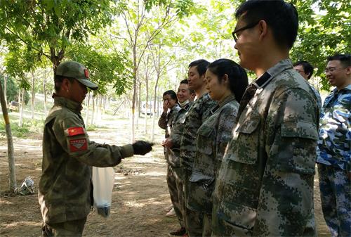 “團結一心，勇往直前”-2017萬興通達拓展活動